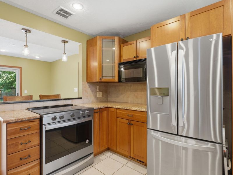 998 Afton Road, Columbus, OH 43221 Photo 20