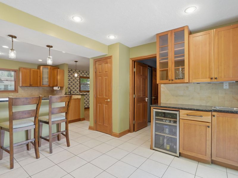 998 Afton Road, Columbus, OH 43221 Photo 22