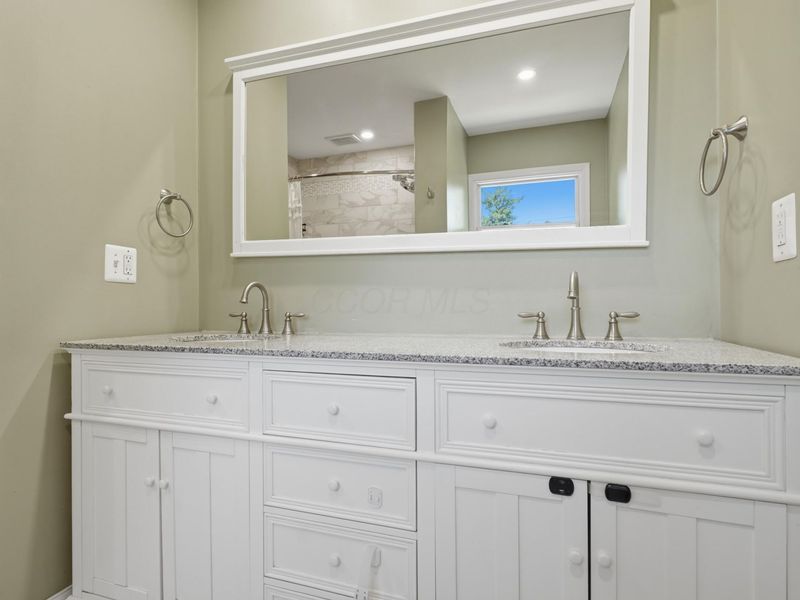 998 Afton Road, Columbus, OH 43221 Photo 37