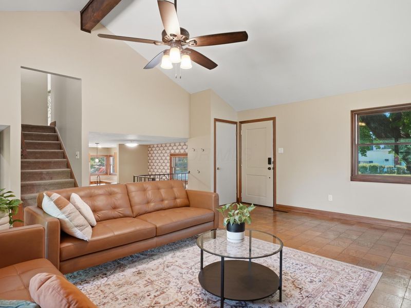998 Afton Road, Columbus, OH 43221 Photo 6