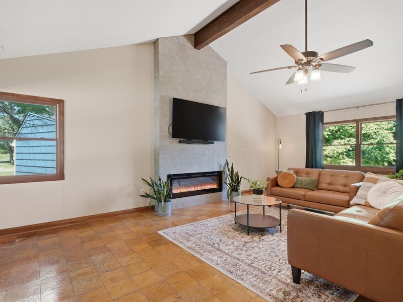 998 Afton Road, Columbus, OH 43221 Photo 9