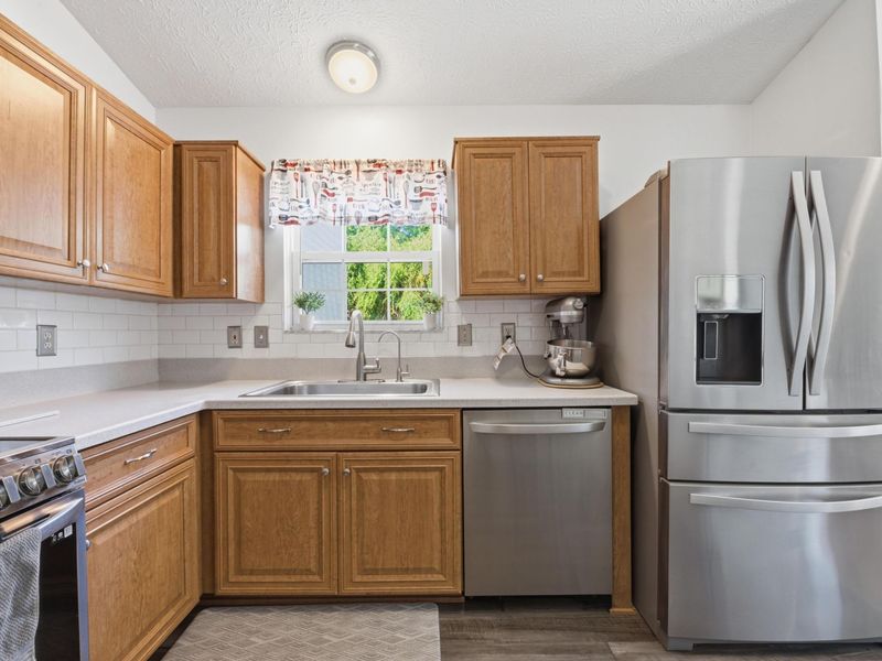 1559 Trabue Woods Boulevard , Columbus, OH 43228 Photo 11