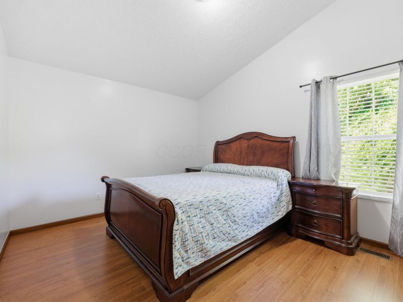 1559 Trabue Woods Boulevard , Columbus, OH 43228 Photo 14