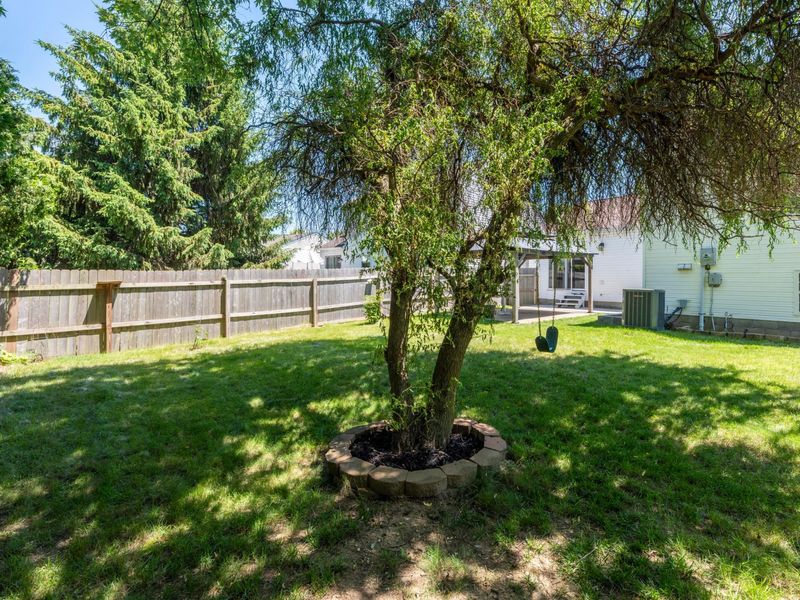 1559 Trabue Woods Boulevard , Columbus, OH 43228 Photo 33