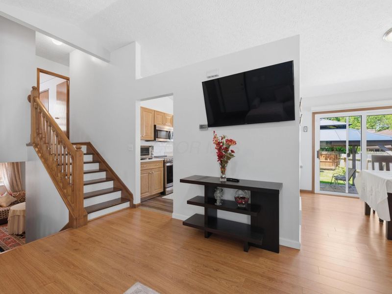 1559 Trabue Woods Boulevard , Columbus, OH 43228 Photo 5