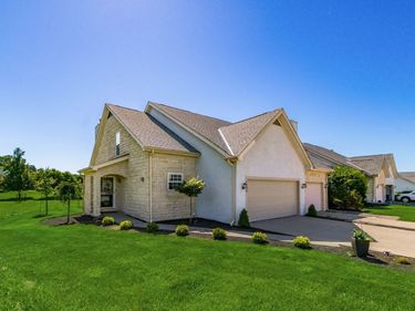 1045 Village Drive, Delaware, OH 43015