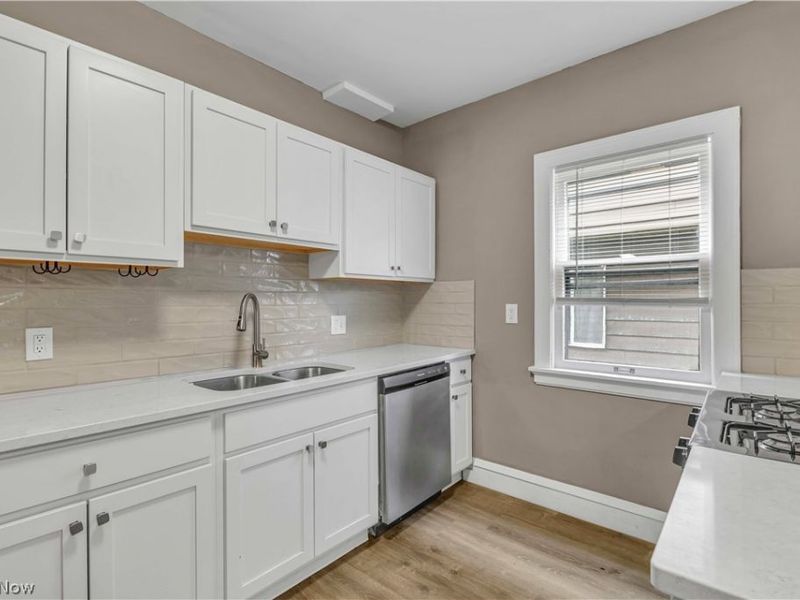 3177 Warren Road , Cleveland, OH 44111 Photo 10