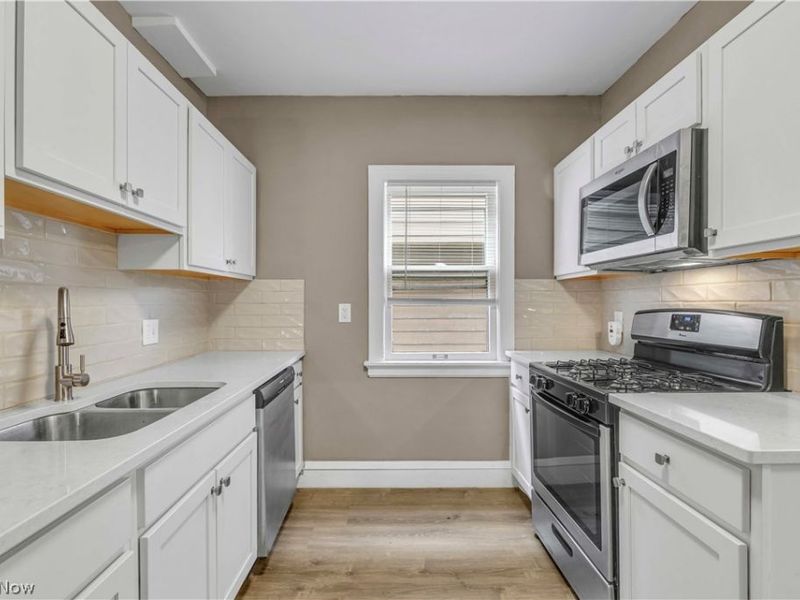 3177 Warren Road , Cleveland, OH 44111 Photo 11