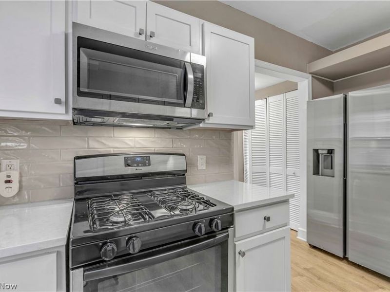 3177 Warren Road , Cleveland, OH 44111 Photo 13