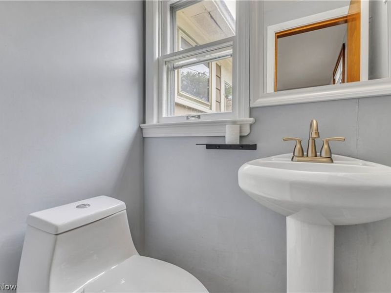 3177 Warren Road , Cleveland, OH 44111 Photo 17