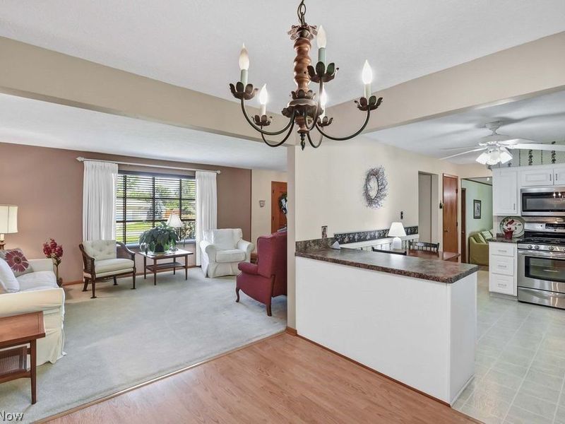 7120 Lakeview Drive , Parma, OH 44129 Photo 12