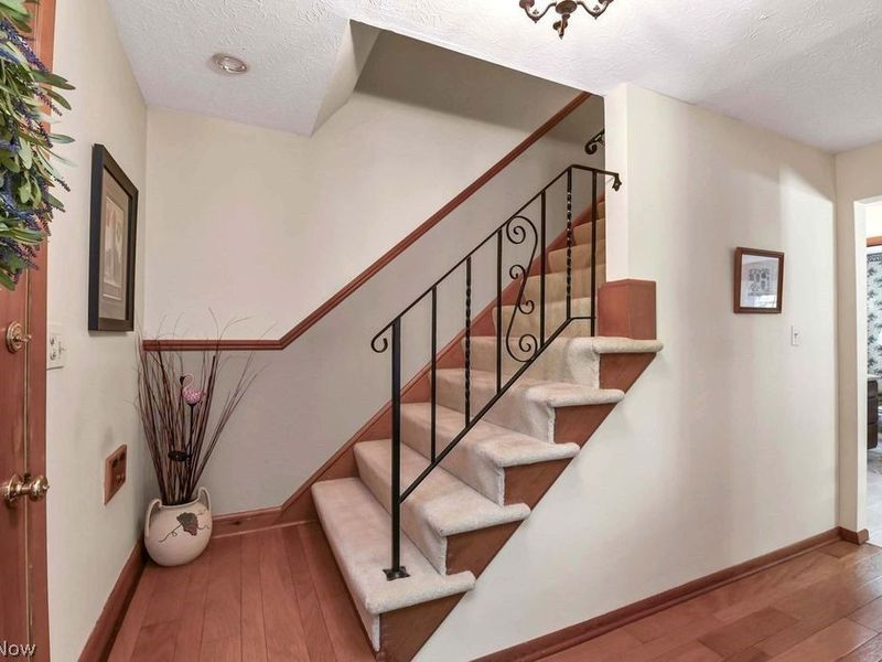 7120 Lakeview Drive , Parma, OH 44129 Photo 23