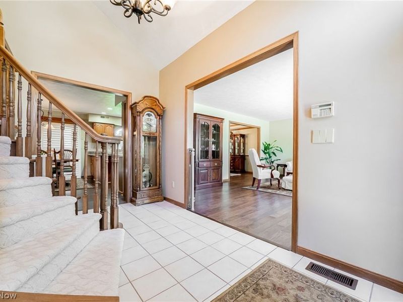 6276 Coldstream , Highland Heights, OH 44143 Photo 6