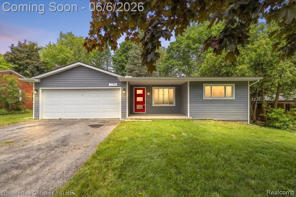 2255 Bedford Road, Bloomfield Hills, MI 48302 Main Photo