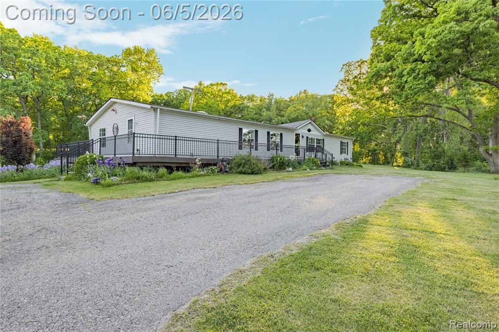 8460 Fish Lake Road Road , Holly Township, MI 48442 Main Photo