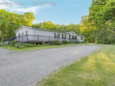 8460 Fish Lake Road Road, Holly Twp, MI 48442