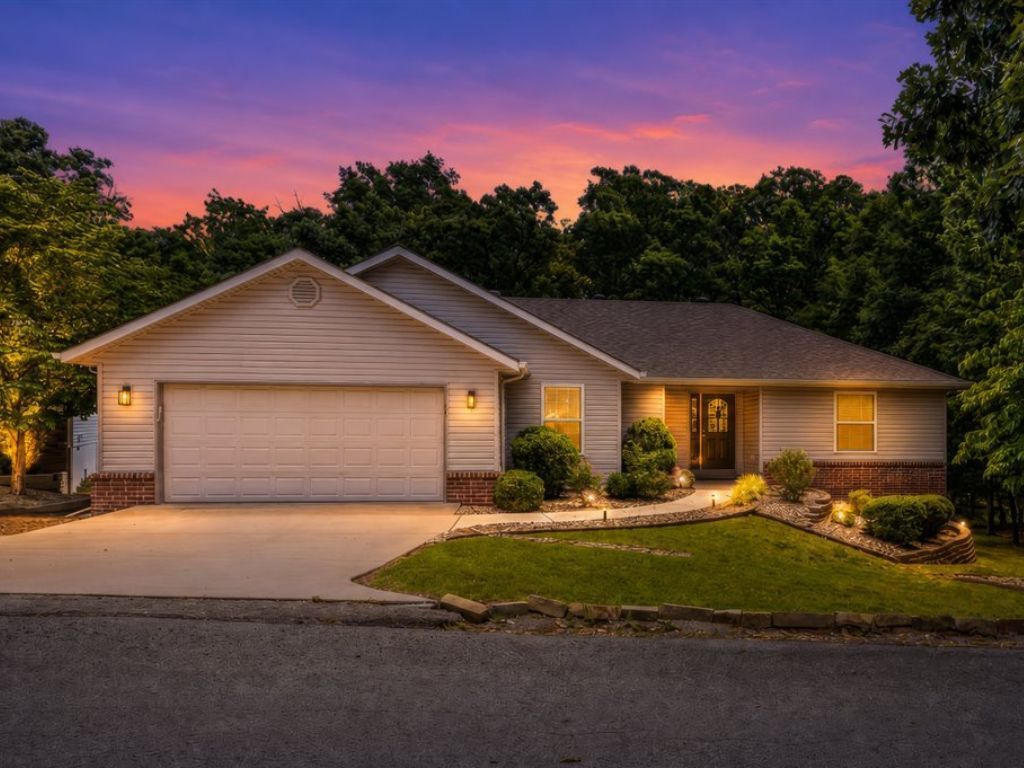 15 Melanie Circle, Bella Vista, AR 72714 Main Photo