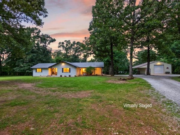 2305 Madison 8735 , Huntsville, AR 72740