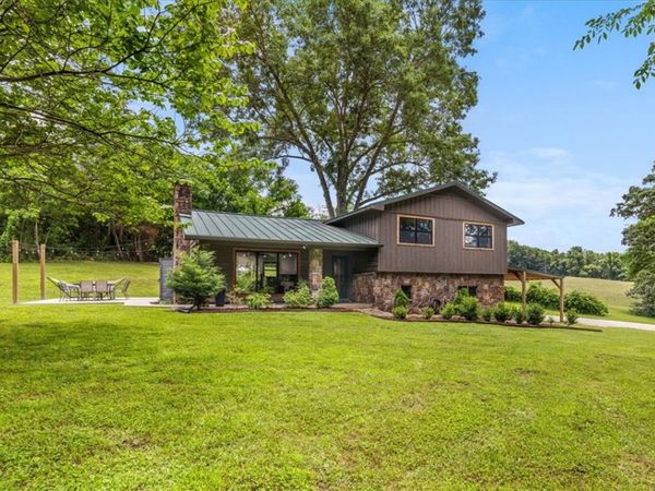 12398 S Whitehouse Road , Fayetteville, AR 72701