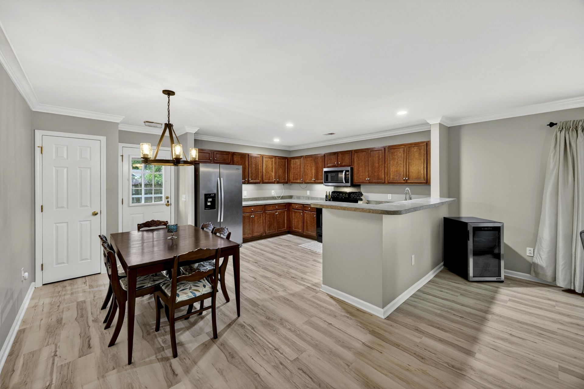 8591 Purity Drive Photo 10