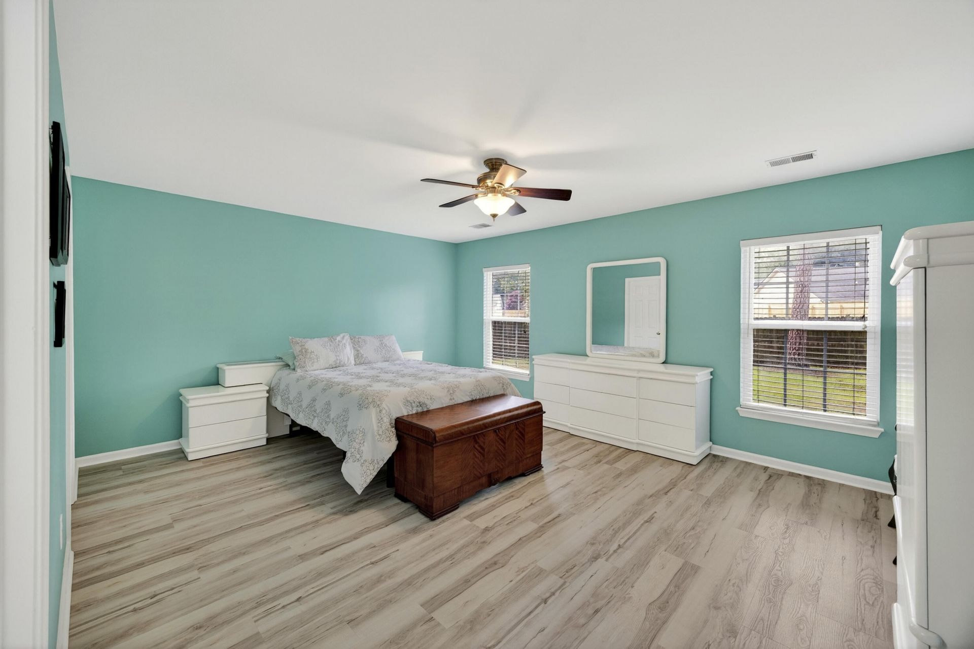 8591 Purity Drive Photo 17