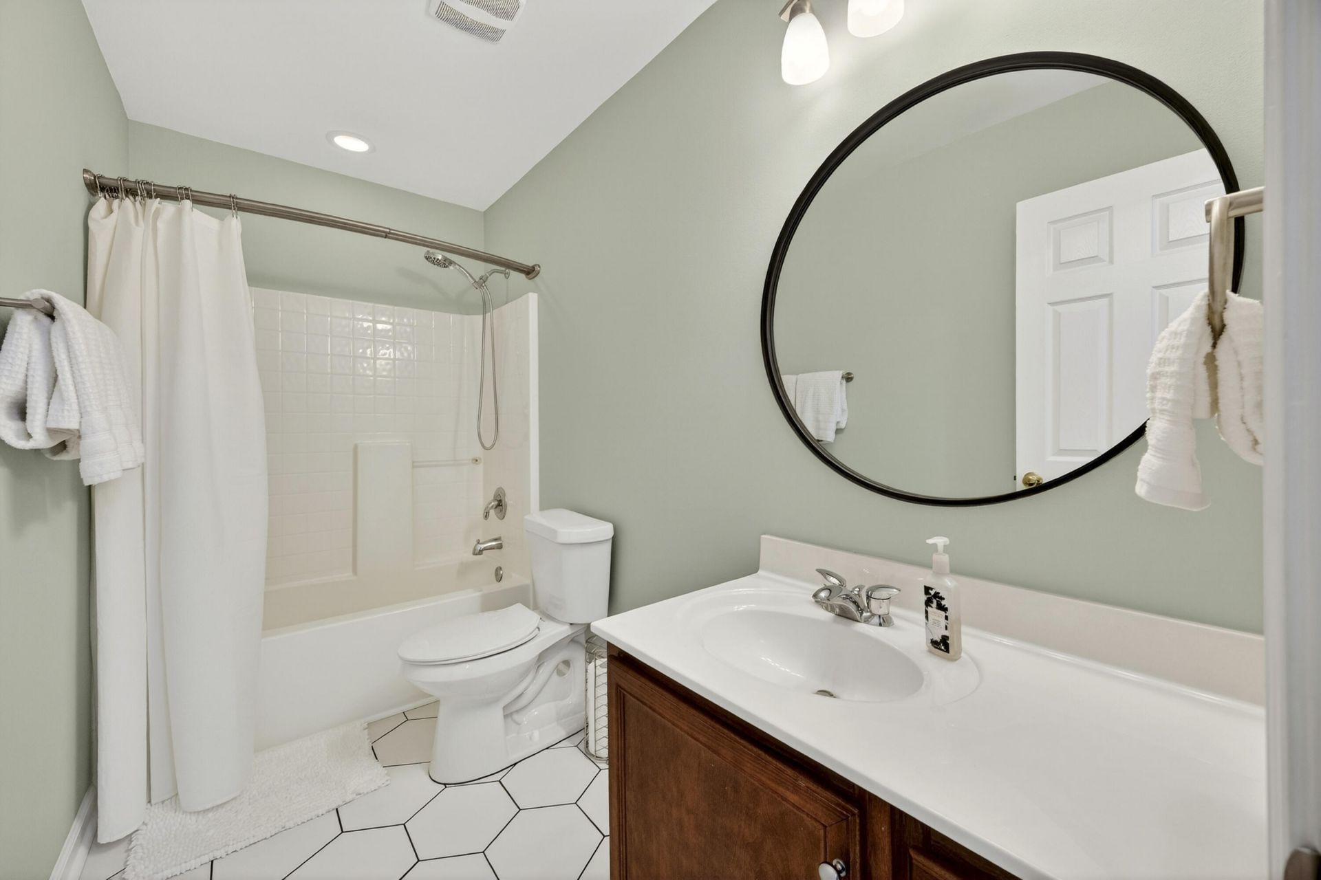 8591 Purity Drive Photo 24