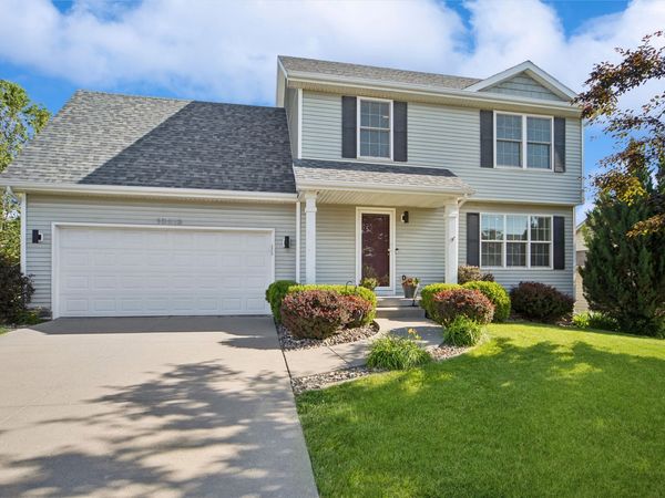 10313 Stonecrest Drive, Johnston, IA 50131