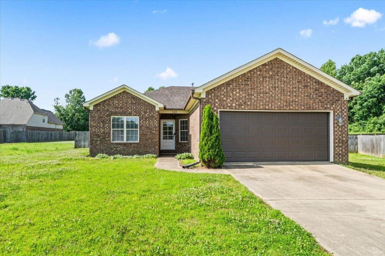 243 Hackberry Cv, Munford, TN 38058 Main Photo