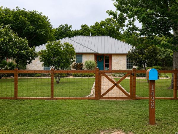 1438 Napier Ave, San Antonio, TX 78214