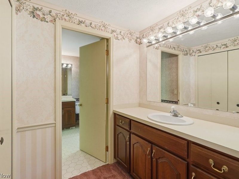 8700 Bradford Lane , Brecksville, OH 44141 Photo 21