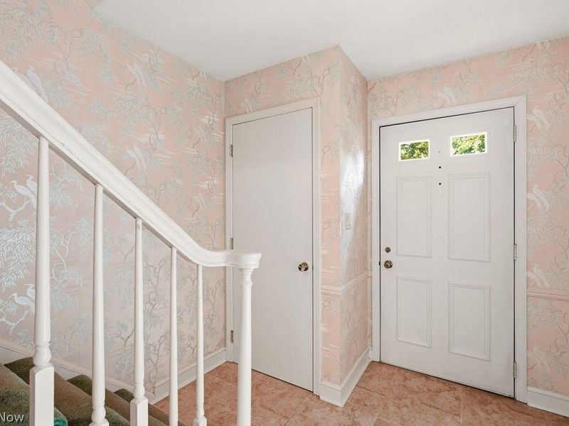8700 Bradford Lane , Brecksville, OH 44141 Photo 3