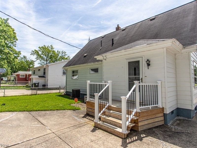 3154 Northwest Boulevard NW, Warren, OH 44485 Photo 6