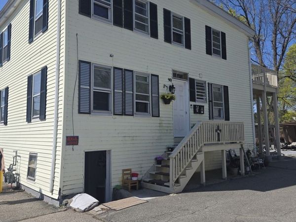 90 School St, Taunton, MA 02780