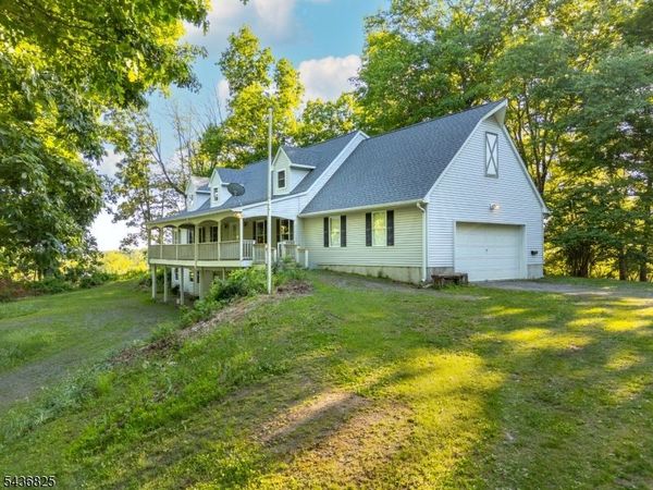 12 Sharrer Road, Lebanon, NJ 08826
