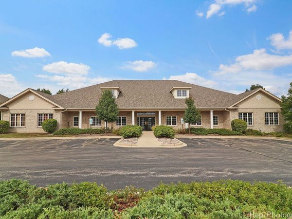 3 Executive Court , Unit 4, South Barrington, IL 60010