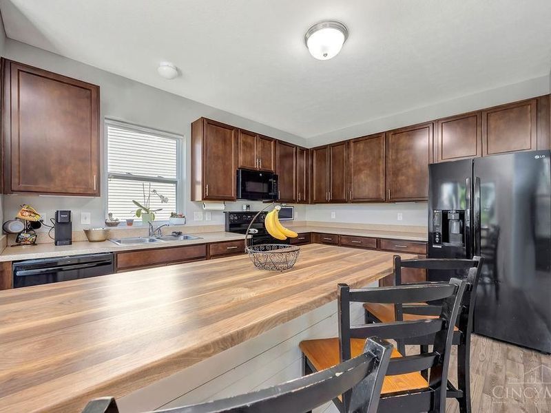 7903 Habbin Drive, Maineville, OH 45039 Photo 10