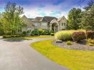 30 Timberline Drive , Elma, NY 14059