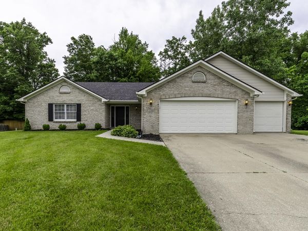 328 Elliot Wood Place, Fort Wayne, IN 46804
