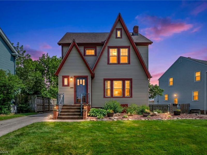 6193 N Canterbury Road , Parma, OH 44129 Photo 1