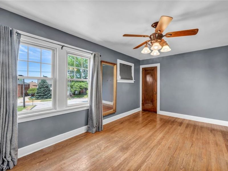 6193 N Canterbury Road , Parma, OH 44129 Photo 18