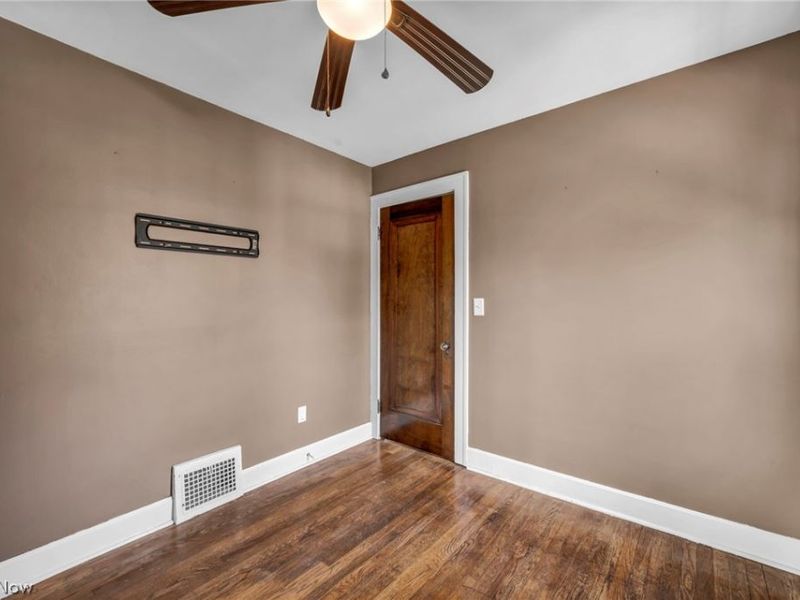6193 N Canterbury Road , Parma, OH 44129 Photo 25