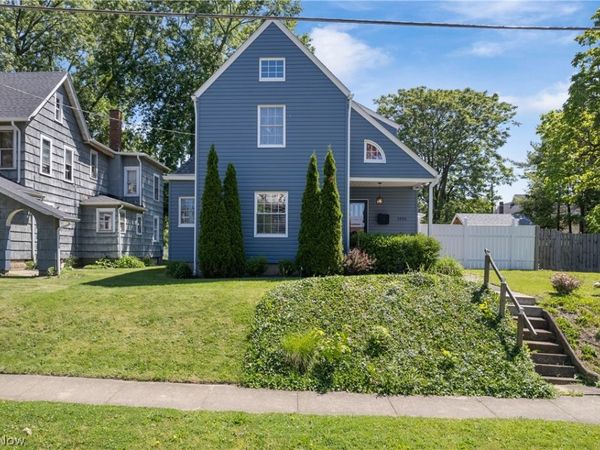 1274 Woodland Avenue NW, Canton, OH 44703