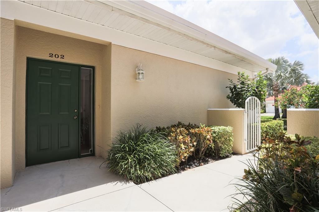 5145 Cobble Creek Ct , Unit G202, Naples, FL 34110 Photo