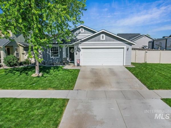 3134 S Oak Island Ave, Nampa, ID 83686