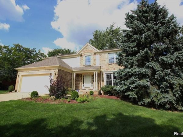 193 SAXON Court , Rochester Hills, MI 48307