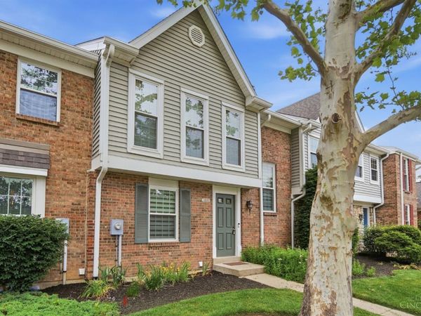 10893 Lake Thames Drive, Unit 204, Sycamore Twp, OH 45242