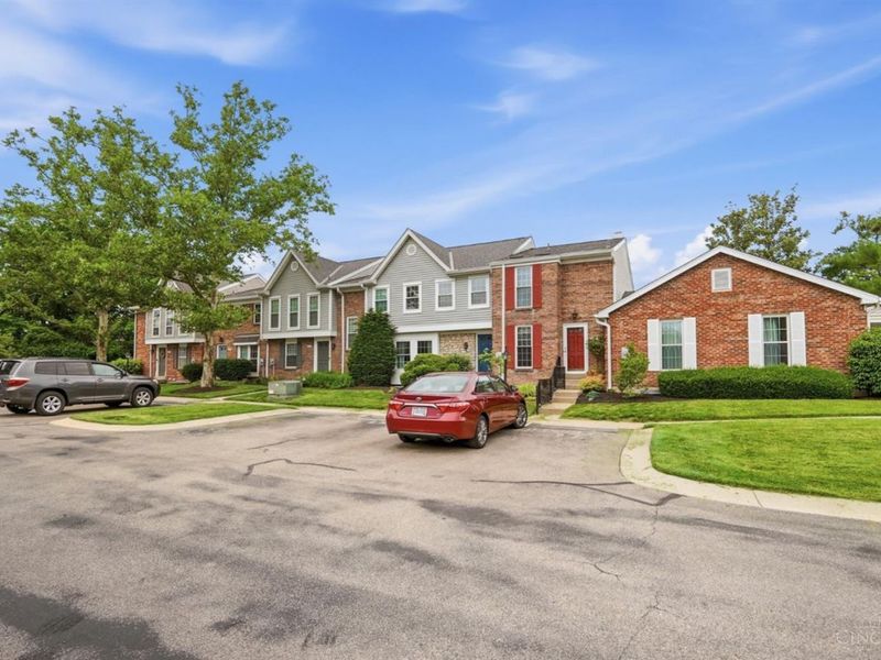 10893 Lake Thames Drive, Unit 204, Sycamore Township, OH 45242 Photo 4