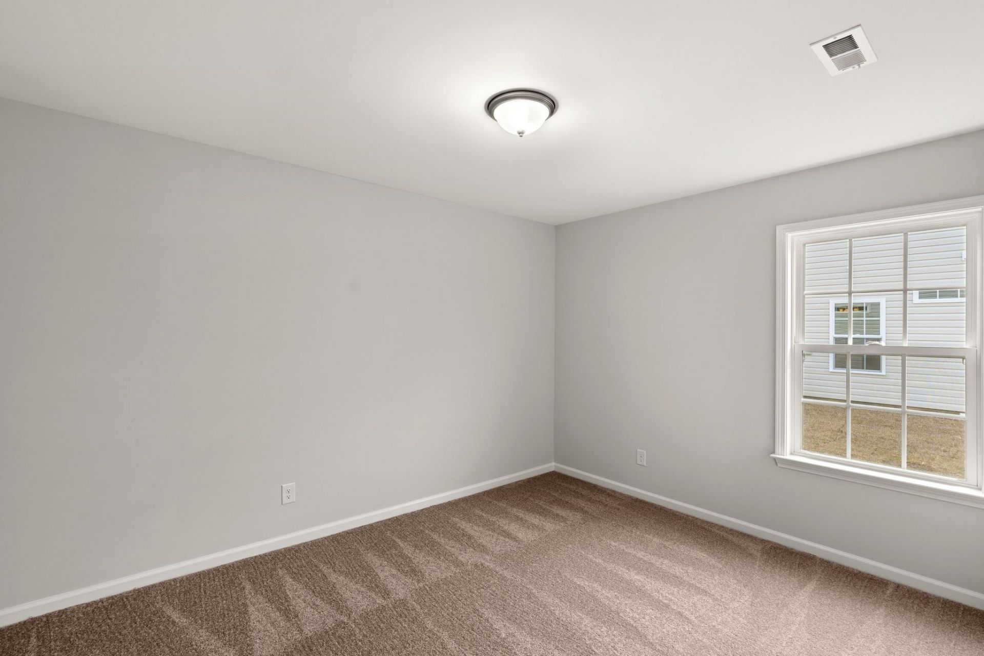 300 Barn Owl Way Photo 11