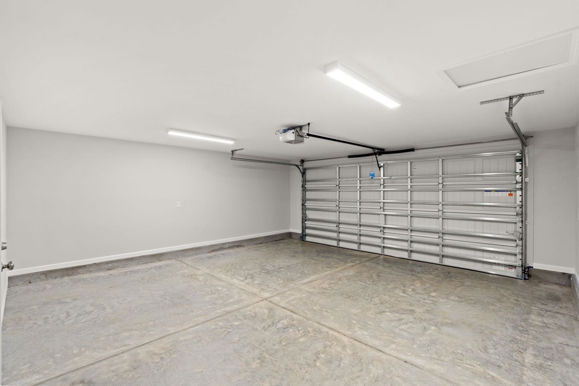 300 Barn Owl Way Photo 18