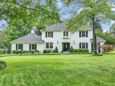 21 Queen Regent Court, Blue Ridge, VA 24064